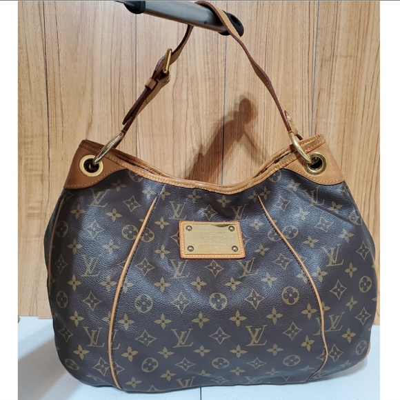 Louis Vuitton Handbags - Louis Vuitton Monogram Galleria Gm